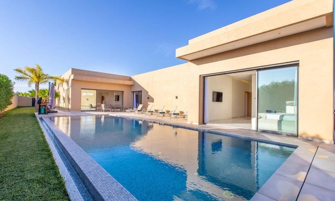 El Aggada Villa | Villa Hawai, ss vis à vis avec espace de sport , piscine Chauffée