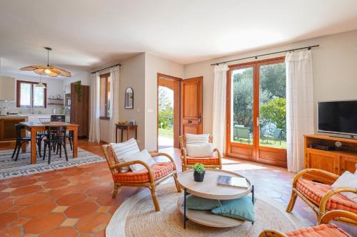 Beausoleil House | Villa Helene