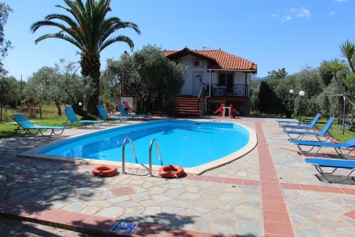 Potos Apartment | VILLA IATROU