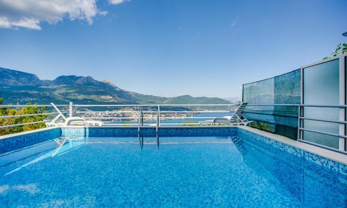 Zvinje Apartment | Villa Igalo