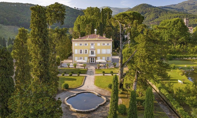 Vorno Villa | Villa in Capannori with 7 bedrooms sleeps 14