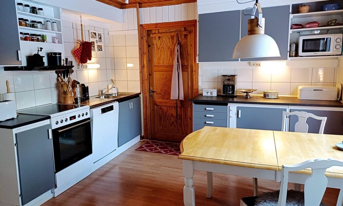 Odskolt House | Villa in Dalsland, family friendly, WIFI, close to nature, fireplace, 3 bedrooms, up to 6 people.