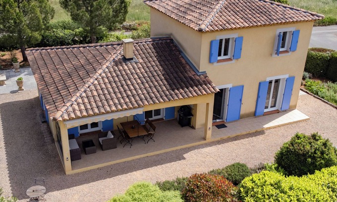 Aups Villa | Villa in small domain with pool and tenniscourt