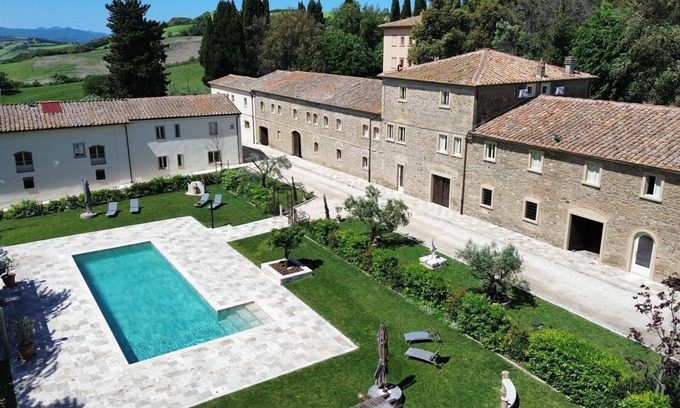 Volterra Villa | Villa in Volterra with 2 bedrooms sleeps 8