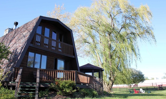 Bangor Villa | Villa Juliet on Willow Pond