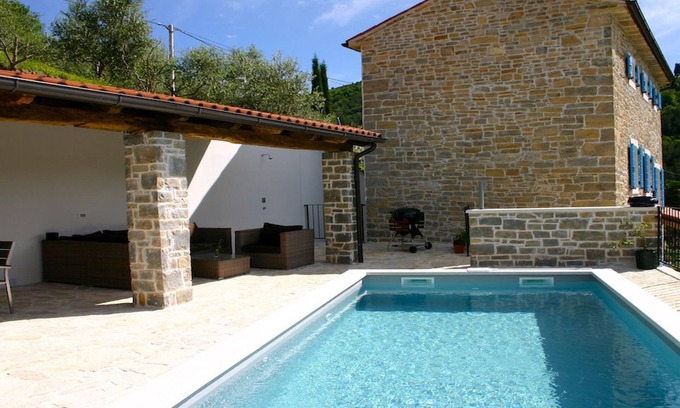 Sveti Bartol House | Villa Kentic Stone Holiday house with pool and stunning views