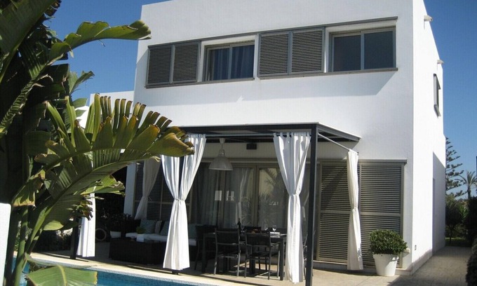 Cala'n Bosch Villa | VILLA LA MAR - Villa with Wifi, Close to the beach, barbecue and private pool.