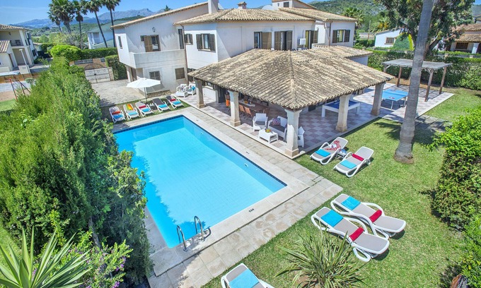 Puerto de Pollensa Villa | VILLA LLENAIRE GRAN – 3 MIN WALK TO THE BEACH