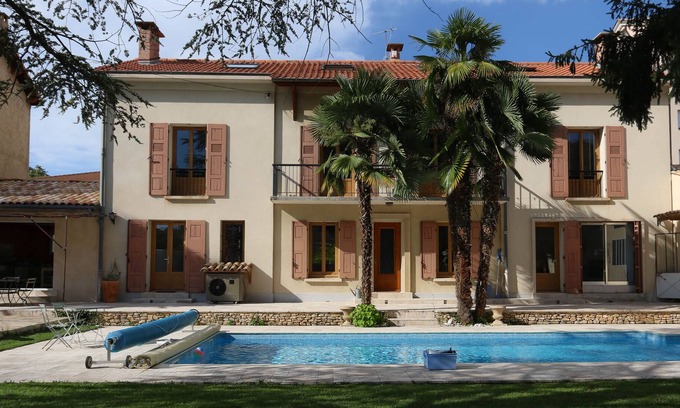 Digne-les-Bains Villa | Villa Louise and its spacious, warm and quiet swimming pool 3 'from the city center