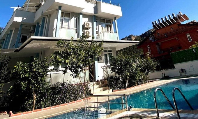 Kemer Villa | Villa Maleyna