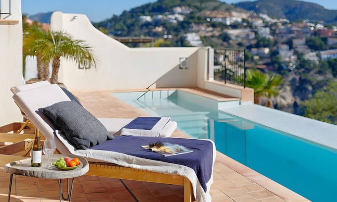 Port d'Andraitx Villa | Villa 'Mallorquin Oasis' with Sea View, Wi-Fi and Air Conditioning