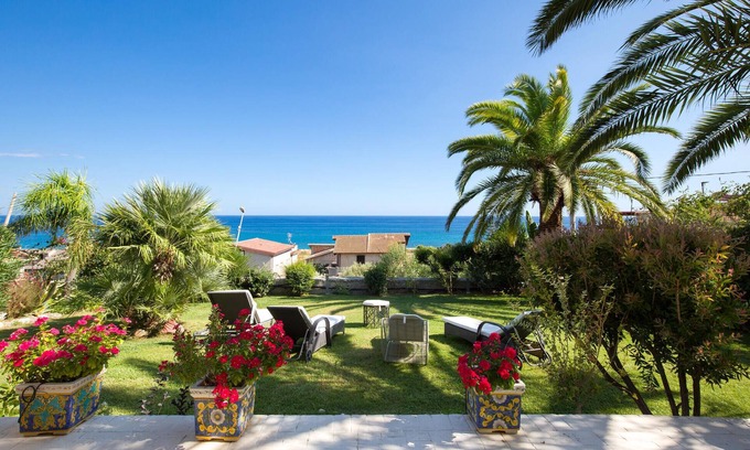 Brancaleone Marina House | Villa Mare Panoramica Estia