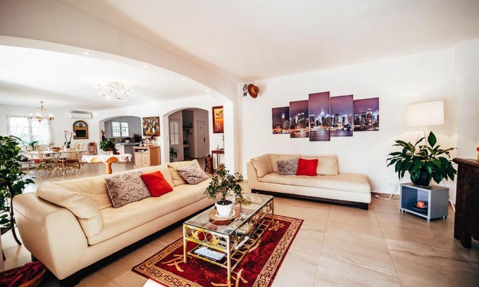 Tourrettes Bed & Breakfast | Villa Maribel