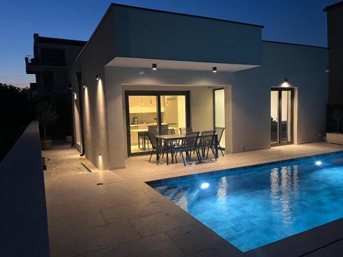 Zadar Apartment | Villa Matea pool house