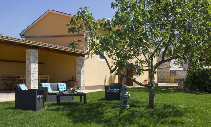 Mali Vareski House | Villa Matteo in Peruski - Istria, with private pool, quiet location