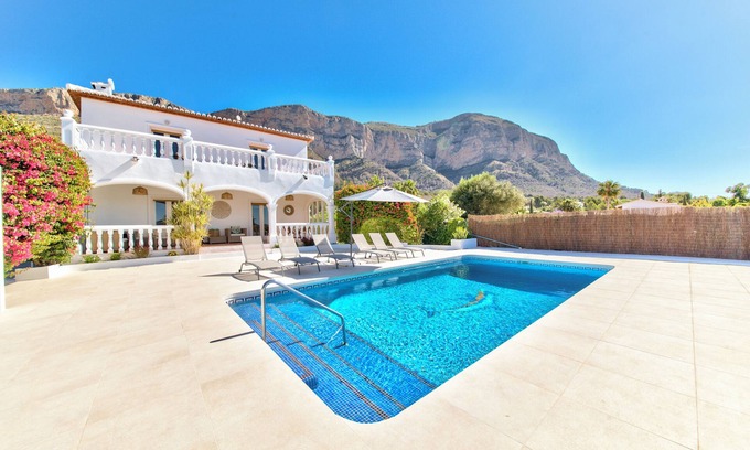 Ermita Villa | Villa Menkar - Javea