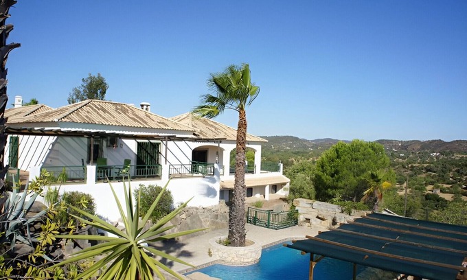 Fonte do Bispo Villa | Villa Metacasa by Portucasa