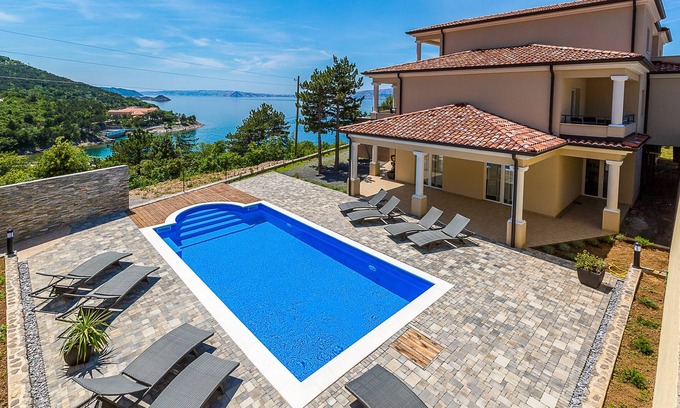 Sveti Juraj Apartment | Villa Mia - One Bedroom Apartment with Pool (3 Persons) - Sveti Juraj, Senj