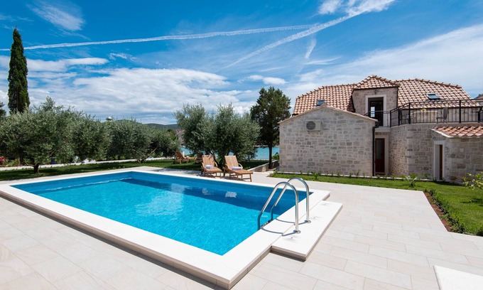 Loviste House | Villa Mirce (71634-K1) - Loviste