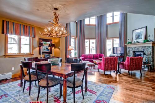Beaver Creek Apartment | Villa Montane 221 by East West Hospitality
