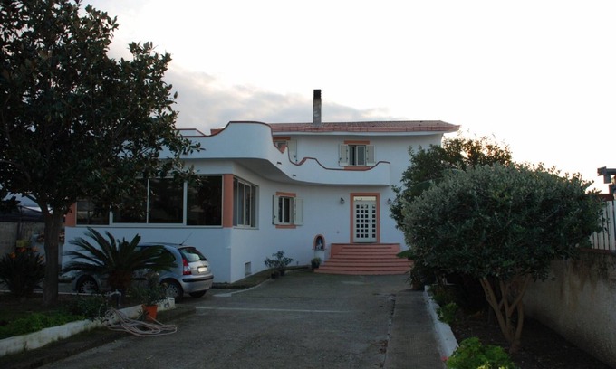 Vigliatore Villa | Villa on the north coast of Sicily, with sea views .