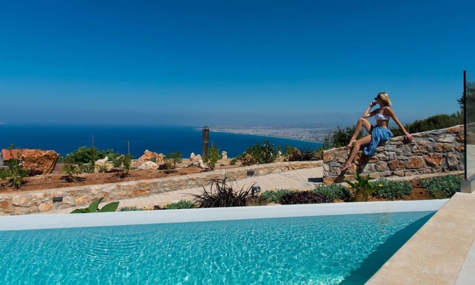 Rodhia Villa | Villa P- Deluxe Sea View Suite