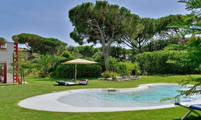 Marina di Bibbona Villa | Villa Palma luxury detached house with direct access to the beach