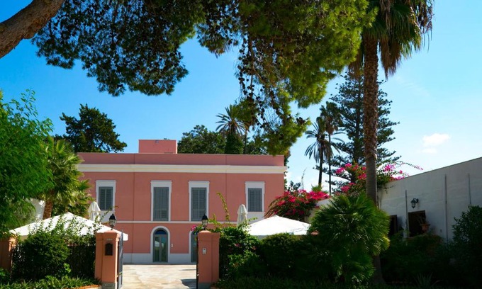 Trapani Bed & Breakfast | Villa Pampalone - b&b in dimora storica