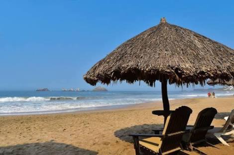 Ixtapa Hotel | VILLA PARA 8p 6A 2M dentro del HOTEL a un costado del Krystal IXTAPA cuenta con playa y WIFI