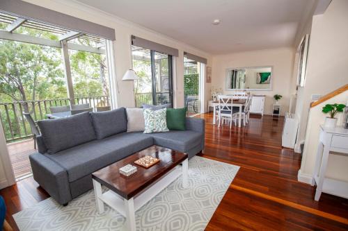 Pokolbin Villa | Villa Paradiso - 2 Bedroom Private Villa located within Cypress Lakes Resort