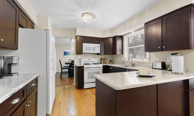 Bloomfield Hills House | Villa Patricia ideal for long term stays-near lakes