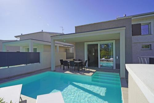 San Benedetto di Lugana Villa | Villa Prestige