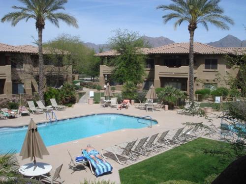 North Scottsdale Apartment | Villa Raintree