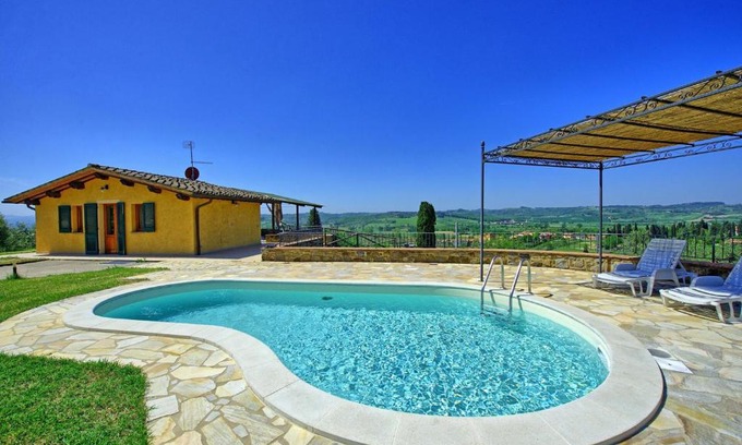 Castelfiorentino House | Villa Roberto by PosarelliVillas