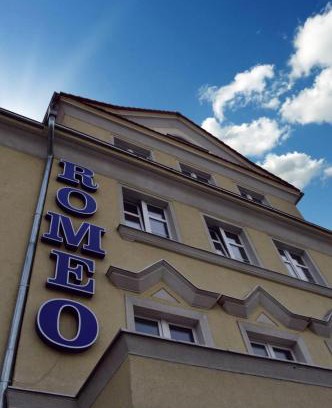 Brzeg Bed & Breakfast | Villa Romeo