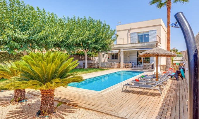 Porreres Villa | Villa Ronda Estación