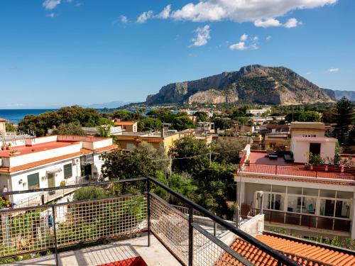 Mondello Villa | Villa Rosa Mondello