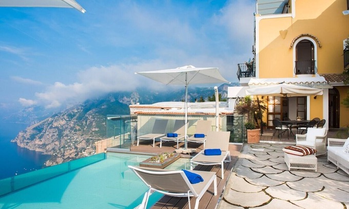 Nocelle Villa | Villa Sirena, with heated pool and sea views
