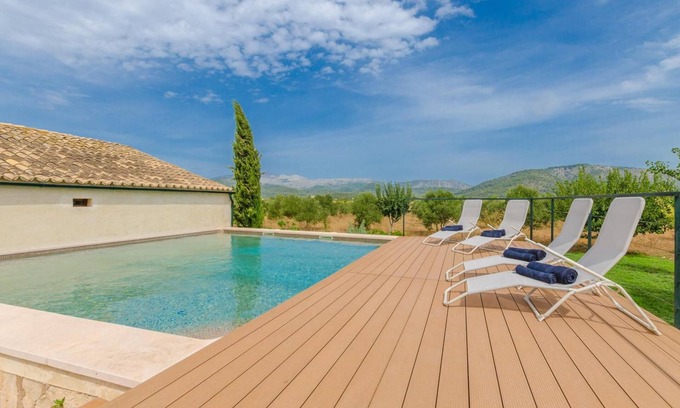 Sa Pobla Villa | Villa 'Son Sabater Es Moli Nou' with Private Pool, Private Terrace and Wi-Fi