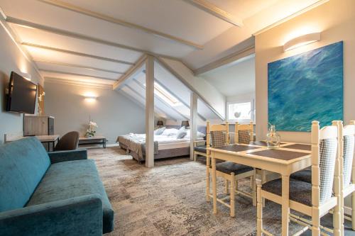 Leba House | Villa Stawros