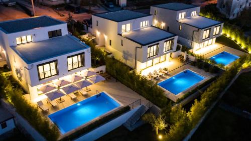 Marsici Villa | Villa Stellar Blue