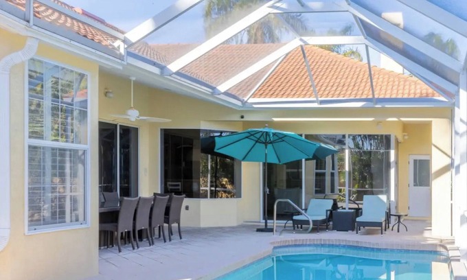 Bird Key Villa | Villa Sunrise, 3BR/3.5BA, private pool, Bird Key, close to Siesta Key