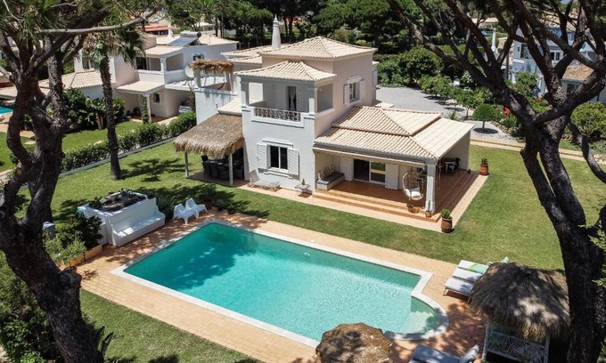 Quarteira Villa | Villa Sunset,sleeps 9,heatable pool,walk to marina