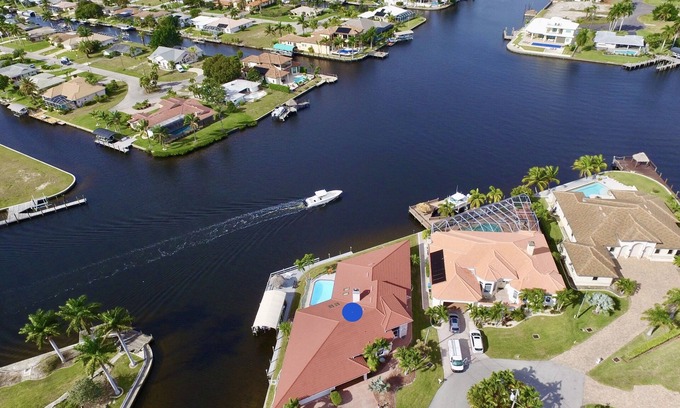 Pelican Villa | Villa Superior - great view with heated pool and spa, tiki hut & billard