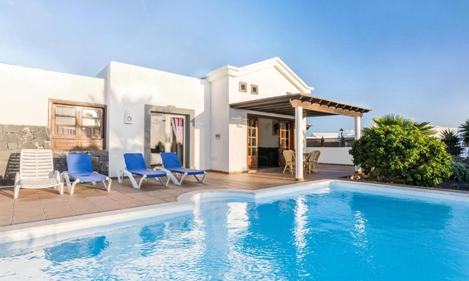 Montana Roja House | Villa Tania