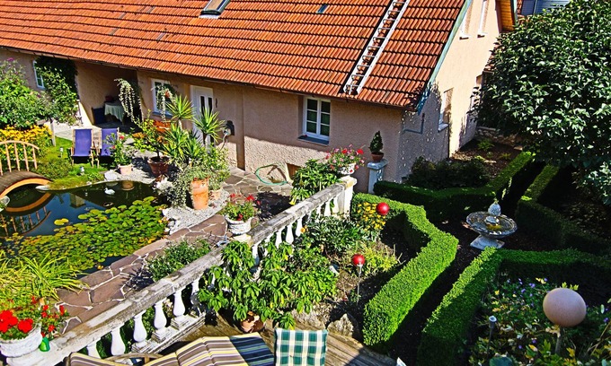 Furstenfeldbruck District House | "Villa Toscana" vacation home in the garden in a rural idyll