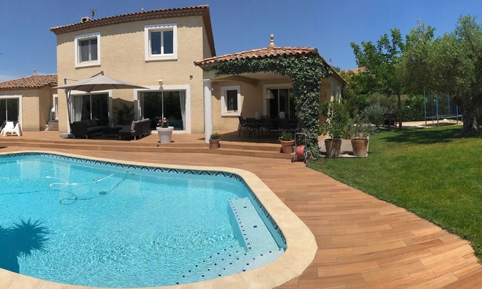 Saint-Jean-de-Vedas House | Villa Tout Confort au Calme Avec Piscine