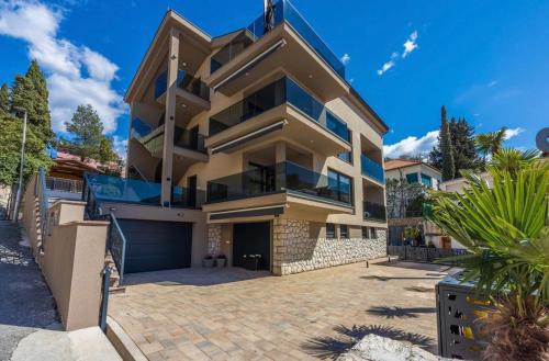 Crikvenica Apartment | Villa VaDaGa
