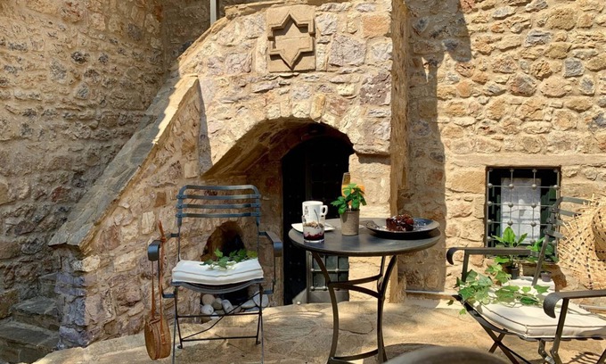Megali Mantineia Hotel | Villa Vager Mani