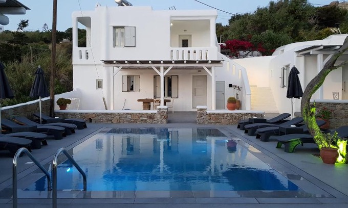 Mykonos House | Villa Varnali Small Boutique